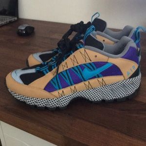 Nike Air Humara 17 QS. Size 10.